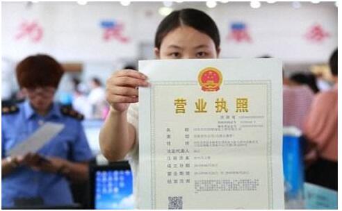 剛畢業就擁有一家注冊資金50萬元的公司，他是如何做到的